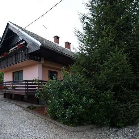 Tiara 2 Appartamento Rodine